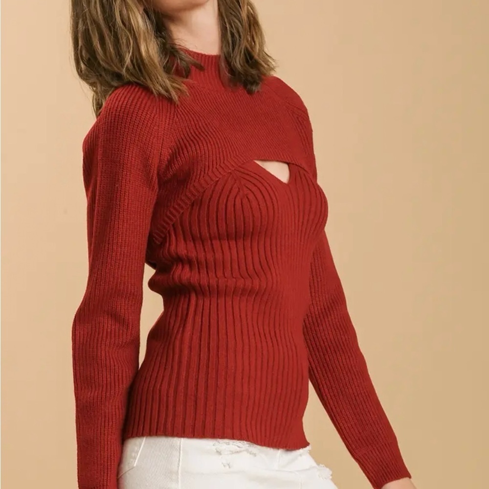 UMGee Red Ribbed Cut-Out Turtleneck Sweater 2 Piece. - Picture 2 of 5